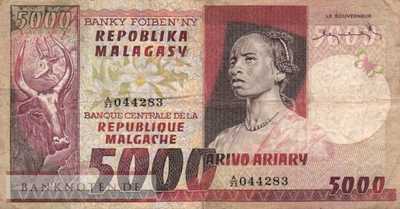 Madagaskar - 5.000  Francs (#066a_F)