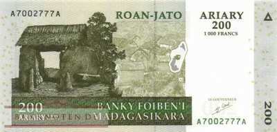 Madagascar - 200  Ariary (#087a_UNC)